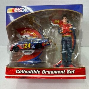 NASCAR Jeff Gordon #24 Collectable Ornament Set 2006. Figurine and Race Car